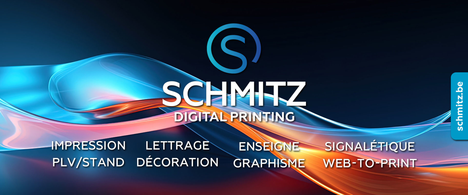 SCHMITZ Digital Printing — Imprimerie grand format à Ciney depuis 1988. Impression sur tous supports, lettrage véhicule, vitrophanie, enseignes lumineuses, signalétique et création graphique. Certifiée EMAS & ISO 14001, production 100% Made in Belgium. Devis gratuit.